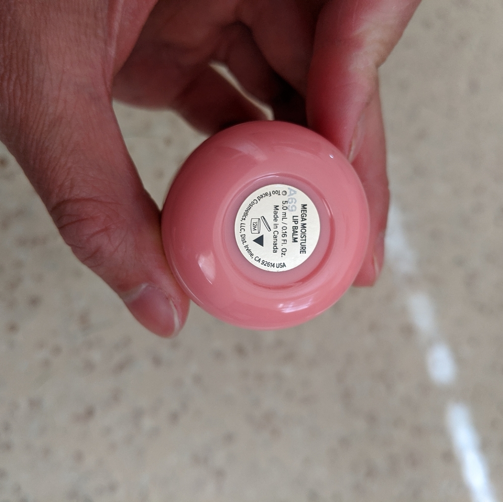NWT Too Faced Peach Lip Balm *FIRM PRICE* - Picture 3 of 4
